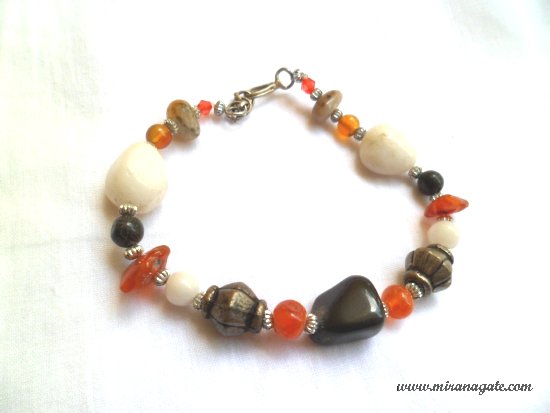 Agate Stone Bracelete Manufacturer Supplier Wholesale Exporter Importer Buyer Trader Retailer in Khambhat Gujarat India